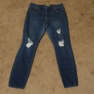 REFUGE SIZE 10 CHARLOTTE RUSSE